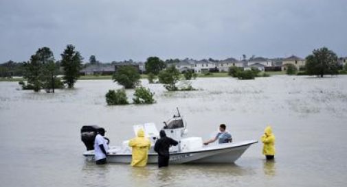 Uragano Harvey non dà tregua: 