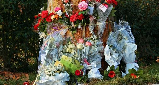 Auto contro albero a Gorgo, attesa per la data dei funerali 