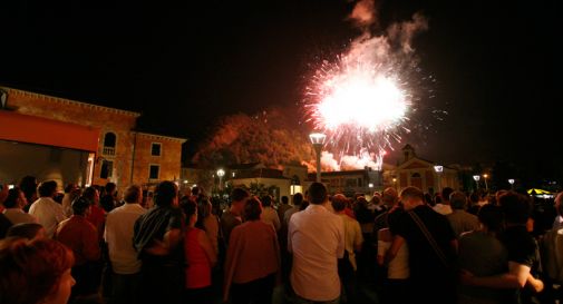 Stasera i foghi de Santa Gusta