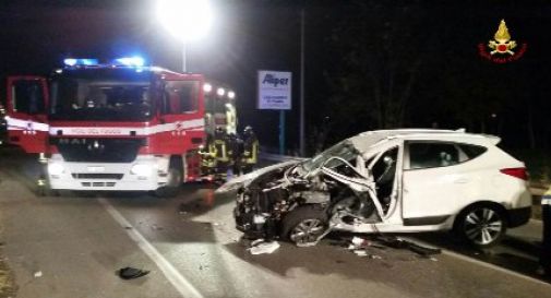 Suv contro camion, morto un 23enne