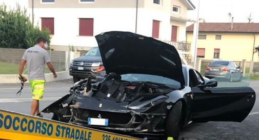 l'incidente della Ferrari di domenica scorsa a Tamai di Brugnera (Pn)