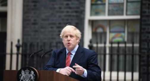 Covid, Johnson fa mea culpa: 