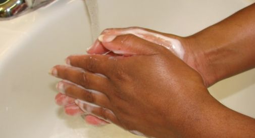 L'importanza di lavarsi le mani, handwashing