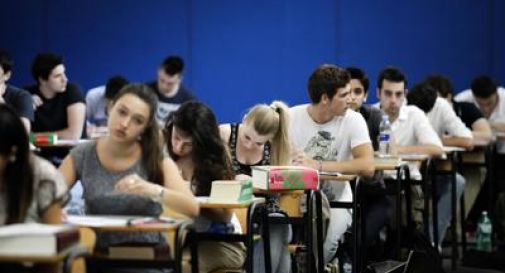 Esami di Maturità al via domani con la prova d'italiano