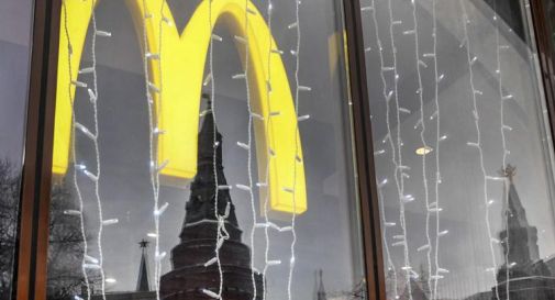 McDonald's, Starbucks, Coca-Cola e Pepsi: stop alle attività in Russia
