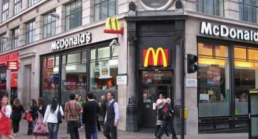 McDonald's non paga tasse in Italia? Consumatori: 