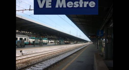 Terrore in stazione a Mestre: sordomuta rapinata da tre uomini nel sottopasso