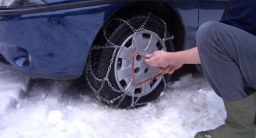 Scatta l'obbligo di catene e pneumatici da neve