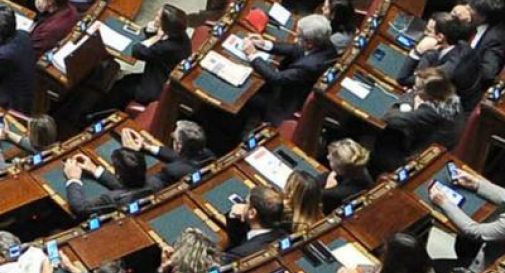 Il taglio dei vitalizi arriva alla Camera: è sfida Pd-M5S