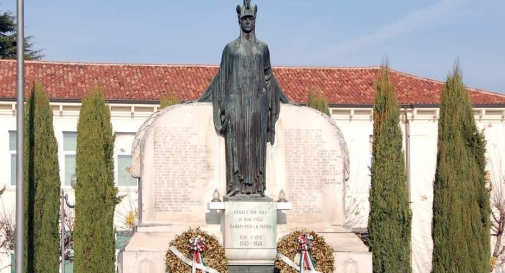 Ecco il tricolore anti-vandali