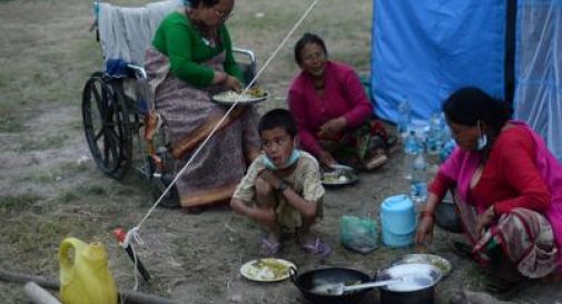 Save the Children, in Nepal cresce l'emergenza umanitaria dopo le nuove scosse