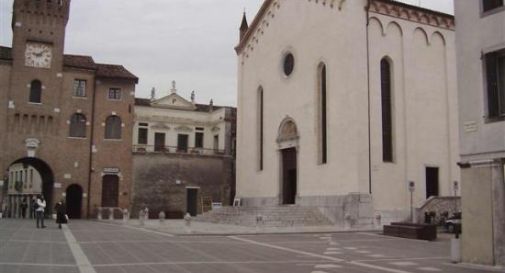 Lampioni spenti per risparmiare sulle tasse