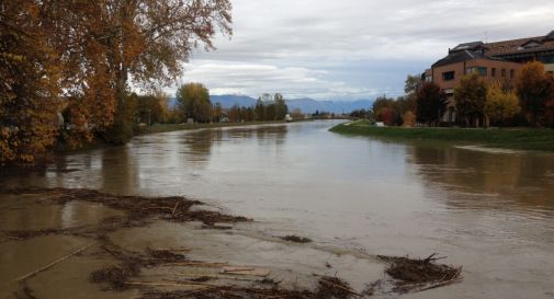 Il fiume Monticano a Oderzo come si presentava lunedì mattina (foto TopRadio)