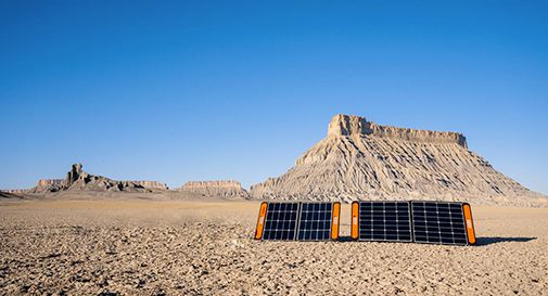 Pannelli solari portatili: caratteristiche, finalità e vantaggi degli accumulatori fotovoltaici