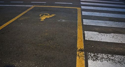 Parcheggio abusivo nei posti per i disabili: multati in 191