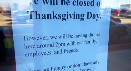 'Cibo ai poveri e agli affamati', l'iniziativa di una pizzeria per il Thanksgiving