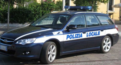 auto polizia locale 