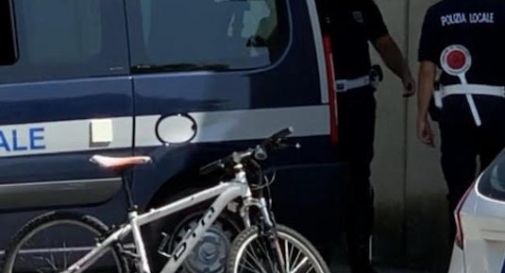 Ubriaco in bicicletta, fermato e denunciato