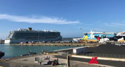 Virus Cina, turista con febbre: nave bloccata a Civitavecchia