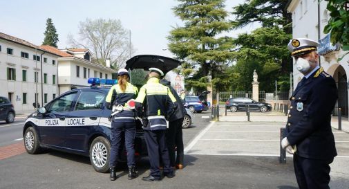 Fugge Dal Posto Di Blocco Poi Si Presenta Da Solo Dagli Agenti Che Lo Cercano Oggi Treviso News Il Quotidiano Con Le Notizie Di Treviso E Provincia Oggitreviso