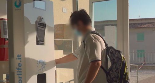 Susegana, l'ingresso a scuola con la tecnologia anti-Covid: ecco come funziona