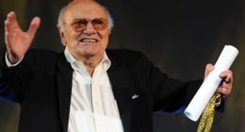 Addio a Francesco Rosi, maestro del cinema d'inchiesta: ha raccontato il malaffare