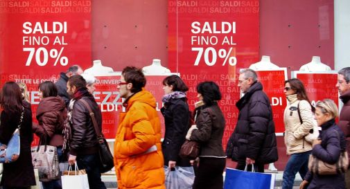 I saldi invernali scattano il 5 gennaio