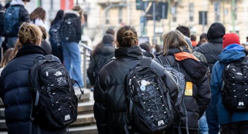 Scuola: oggi il rientro tra nuove misure, Dad e assenze