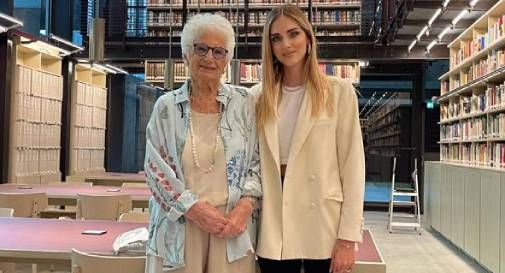 Chiara Ferragni visita il Memoriale Shoah con Liliana Segre