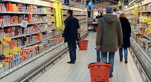 La merce va 'a ruba' nei supermercati, furti nel carrello per circa 3 mld nel 2015
