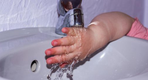 ATS, bollette più salate per l'acqua di circa l’8%