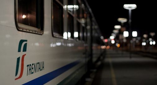 Suicida sotto il treno a 33 anni