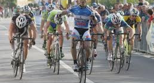 Ciclismo, ecco la Trevigiani Dynamon Bottoli 2013
