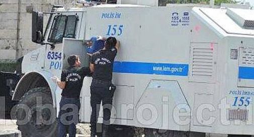 Turchia, la polizia torna a caricare 