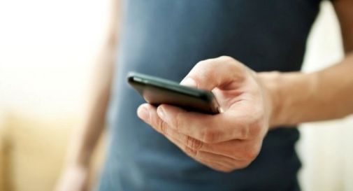 Pianifica l'aggressione contro l'insegnante di italiano su Telegram: quattordicenne bloccato dai carabinieri 