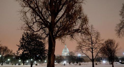 Usa, gelo e forti nevicate: allerta meteo e voli cancellati