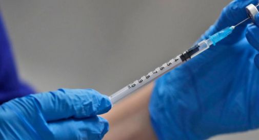 Covid, Svezia decide di vaccinare ragazzi tra 16 e 17 anni non al di sotto