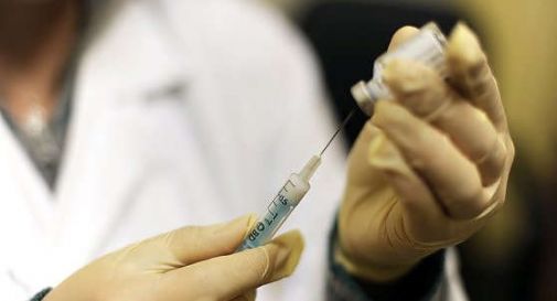 Fingeva di fare i vaccini: richiamo per 5400 in Friuli