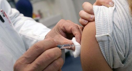 Influenza, in regione somministrate 850mila dosi vaccino 