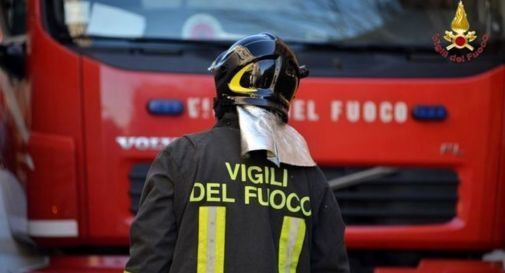 Incendio distrugge villetta destinata ai migranti. Non escluso il dolo