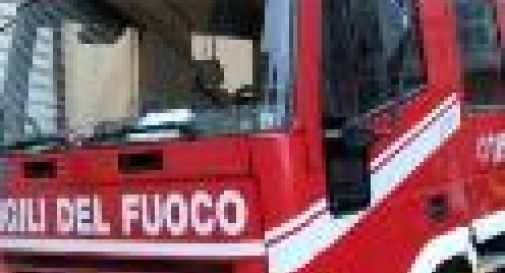 CAMION FUORI STRADA IN ZONA INDUSTRIALE